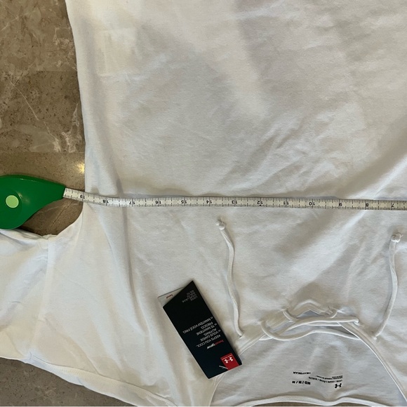 Under armour white short sleeve t shirt size medium - Picture 8 of 10